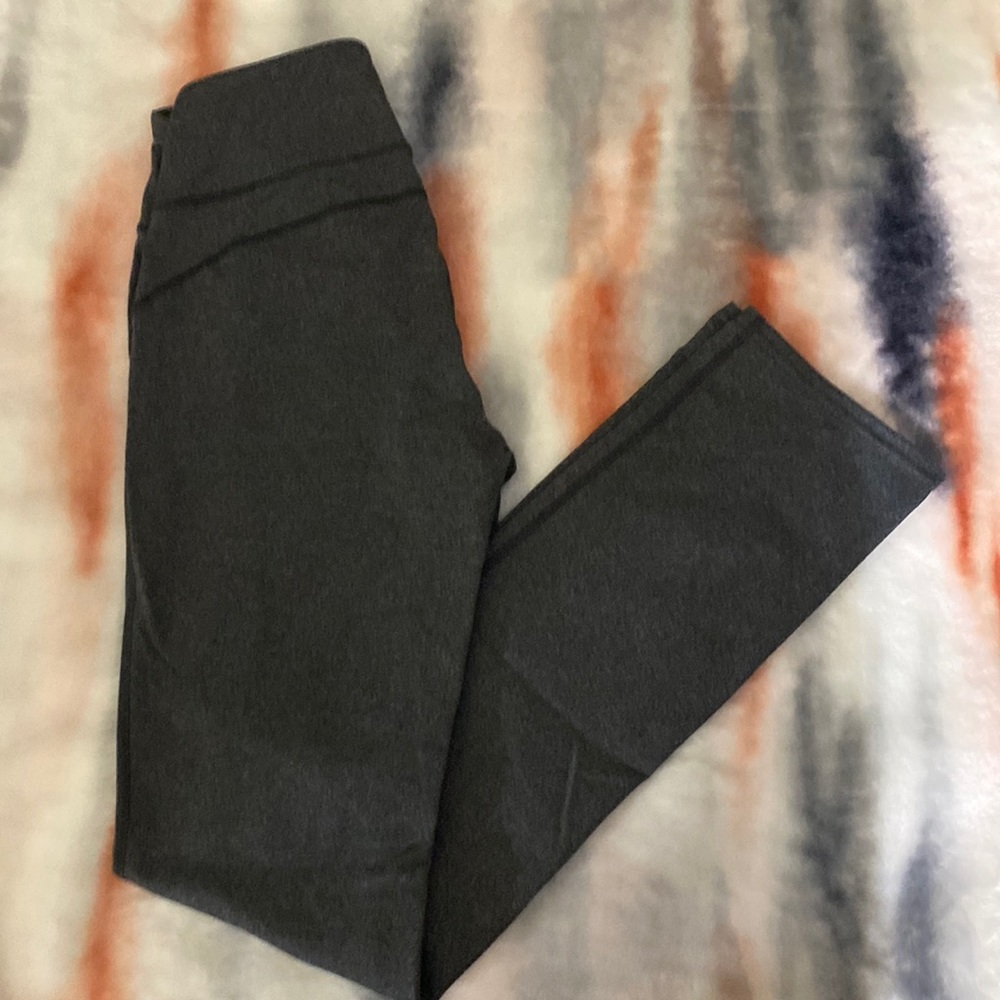 Gap fit straight leg workout pants size S